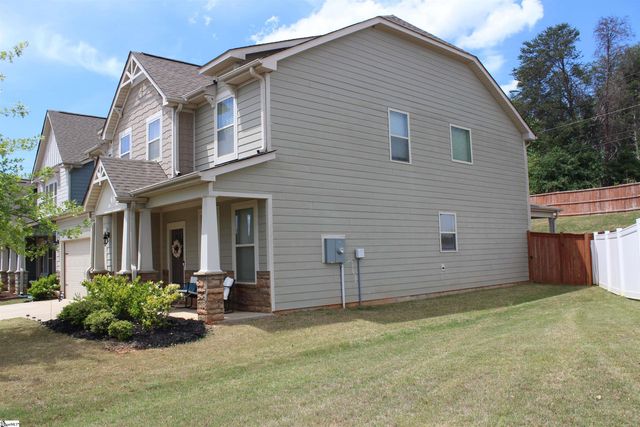 231 Raleighwood Lane, Simpsonville, SC 29681