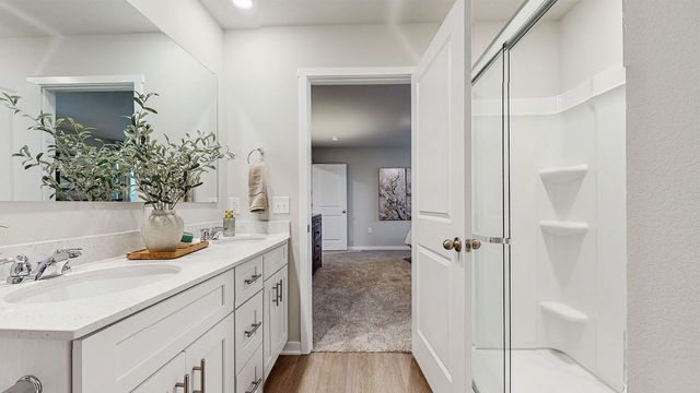 9432 Lovegrass Drive SW, Cedar Rapids, IA 52404