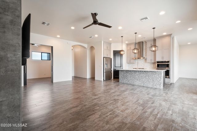 15851 N Studebaker Lane, Tucson, AZ 85739