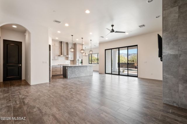 15851 N Studebaker Lane, Tucson, AZ 85739