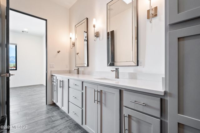 15851 N Studebaker Lane, Tucson, AZ 85739