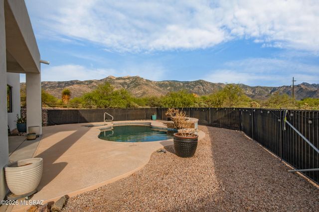 15851 N Studebaker Lane, Tucson, AZ 85739