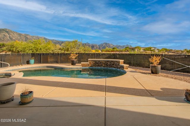 15851 N Studebaker Lane, Tucson, AZ 85739