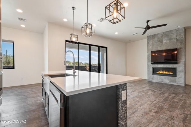 15851 N Studebaker Lane, Tucson, AZ 85739