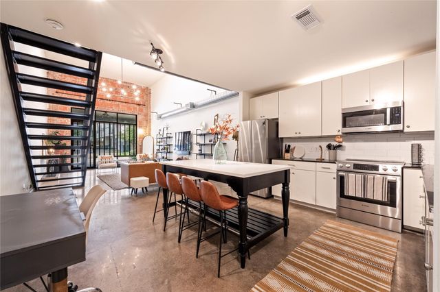 1601 W Webster Street 7, Houston, TX 77019