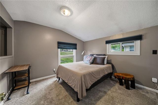 5404 NE 42nd Terrace, Kansas City, MO 64117