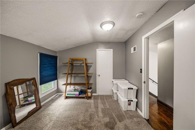 5404 NE 42nd Terrace, Kansas City, MO 64117