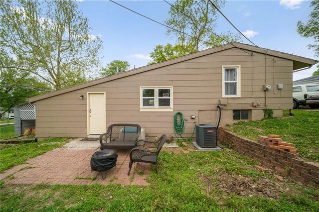 5404 NE 42nd Terrace, Kansas City, MO 64117