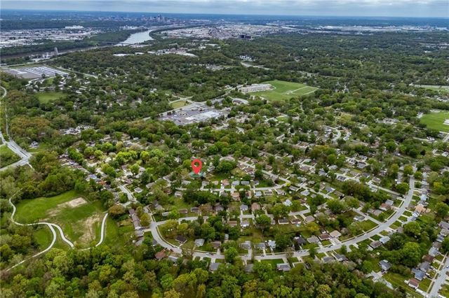 5404 NE 42nd Terrace, Kansas City, MO 64117