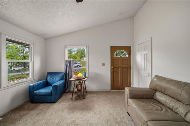 5404 NE 42nd Terrace, Kansas City, MO 64117