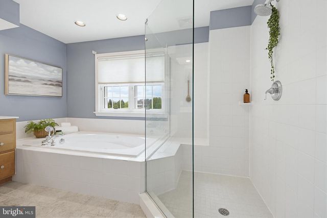 634 NORTHFIELD RD, Lititz, PA 17543
