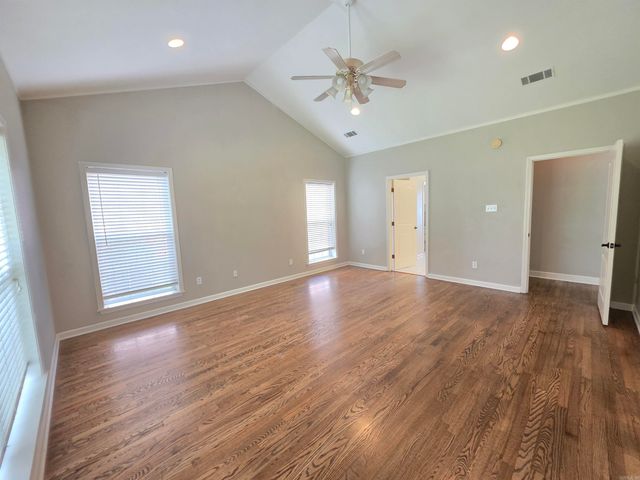 7364 W Ridge Circle, Sherwood, AR 72120
