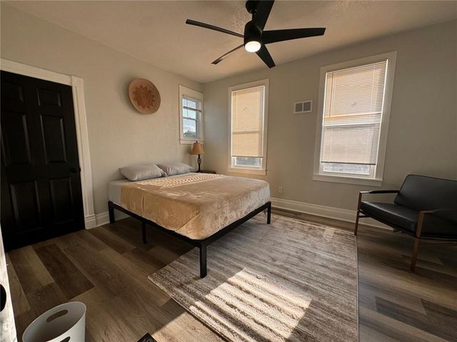 2205 Prospect Avenue, Kansas City, MO 64127