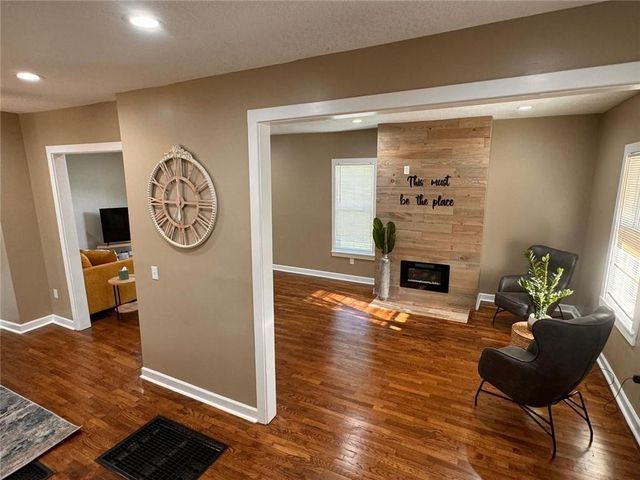 2205 Prospect Avenue, Kansas City, MO 64127