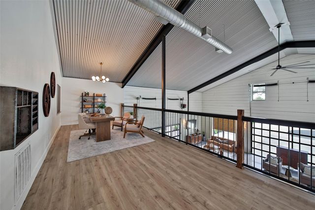 18859 Kinkaid Road W, Montgomery, TX 77316