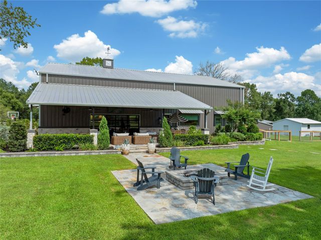 18859 Kinkaid Road W, Montgomery, TX 77316