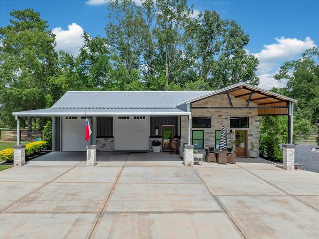 18859 Kinkaid Road W, Montgomery, TX 77316