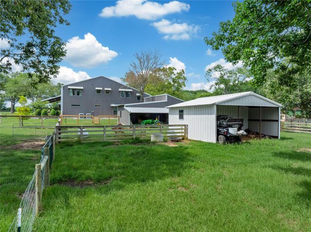 18859 Kinkaid Road W, Montgomery, TX 77316