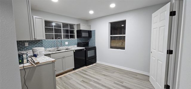 2634 Tidewater Drive, Houston, TX 77045