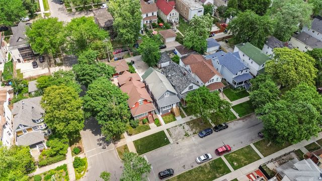 5748 W Erie Street, Chicago, IL 60644