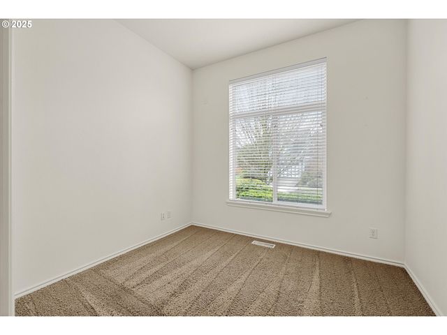 17925 Nw WATERFIELD Ct, Beaverton, OR 97006