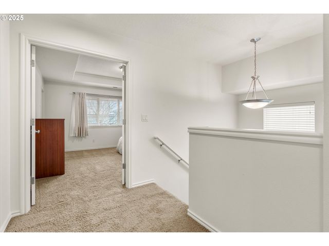 17925 Nw WATERFIELD Ct, Beaverton, OR 97006