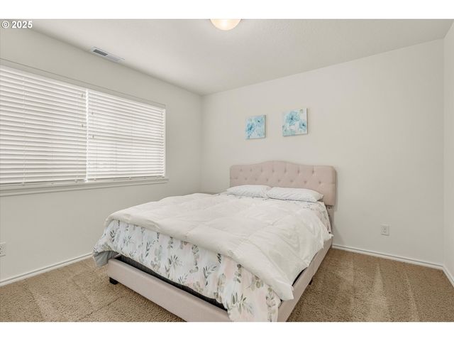 17925 Nw WATERFIELD Ct, Beaverton, OR 97006