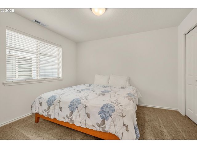 17925 Nw WATERFIELD Ct, Beaverton, OR 97006