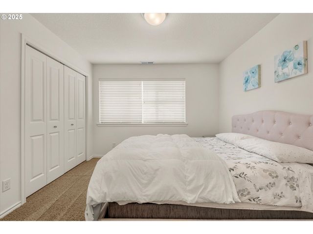 17925 Nw WATERFIELD Ct, Beaverton, OR 97006