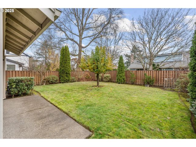 17925 Nw WATERFIELD Ct, Beaverton, OR 97006