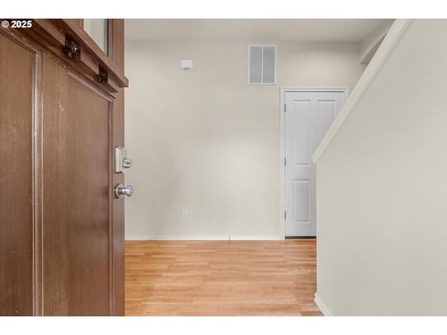 17925 Nw WATERFIELD Ct, Beaverton, OR 97006