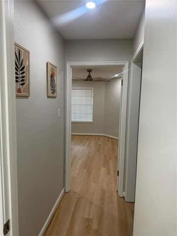 9797 Leawood Boulevard 804, Houston, TX 77099