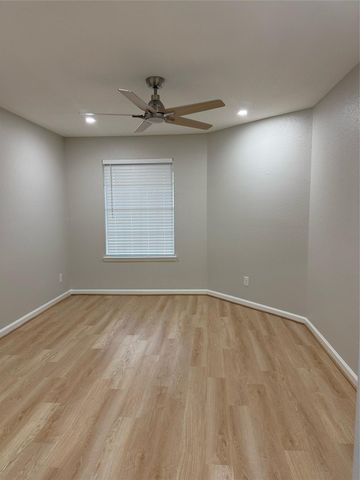 9797 Leawood Boulevard 804, Houston, TX 77099