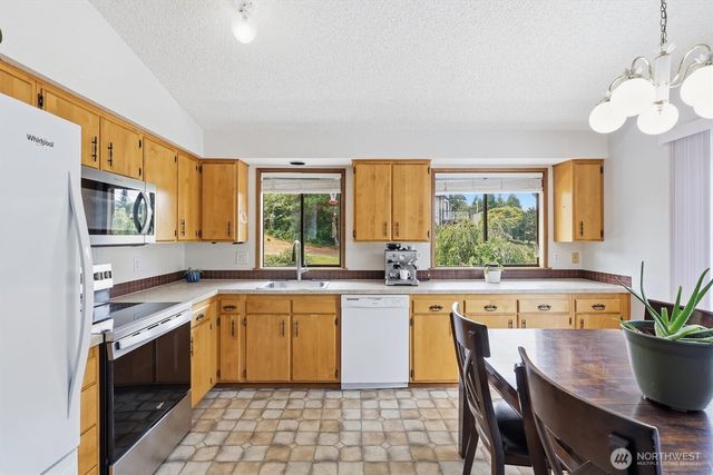 352 & Lot 60 Lochwood Drive, Camano Island, WA 98282