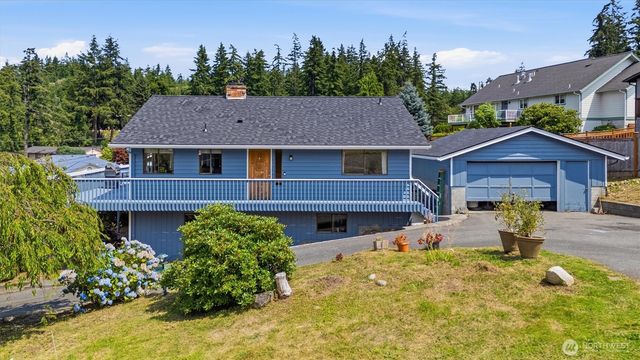 352 & Lot 60 Lochwood Drive, Camano Island, WA 98282