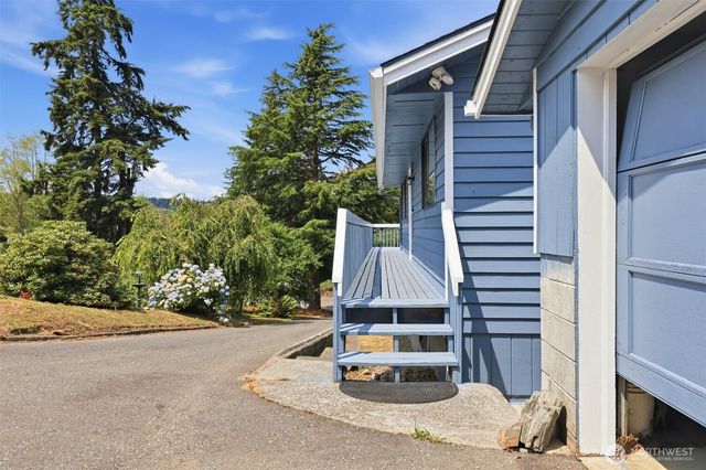352 & Lot 60 Lochwood Drive, Camano Island, WA 98282