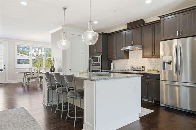 140 Inwood Walk, Woodstock, GA 30188