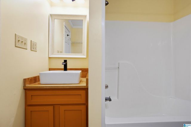 7085 GLENNWOOD LANE, Morris, AL 35116