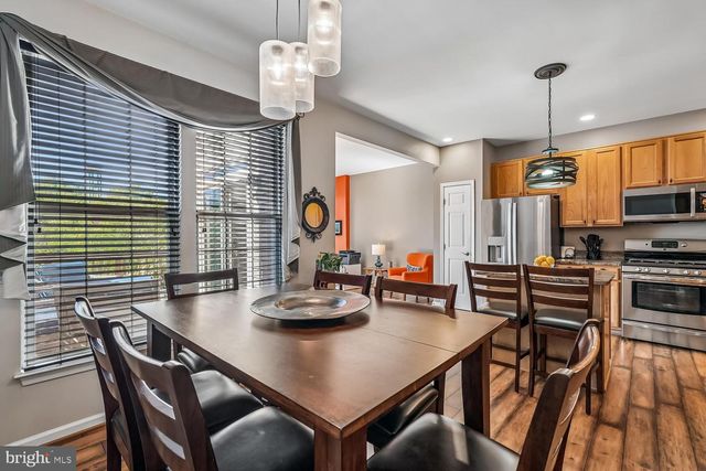 7025 MANAHOAC PL, Gainesville, VA 20155
