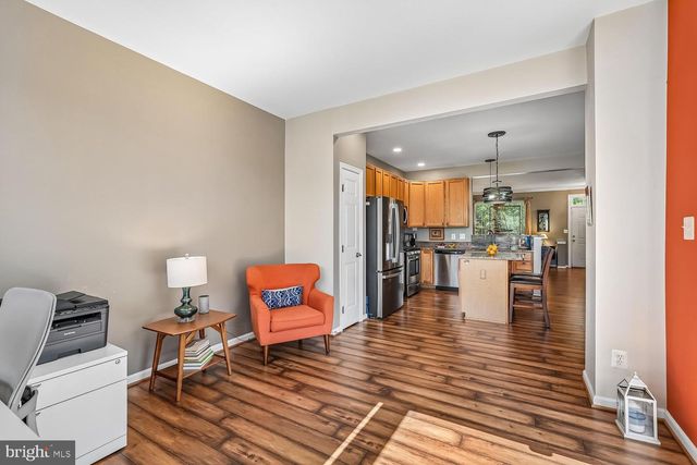 7025 MANAHOAC PL, Gainesville, VA 20155