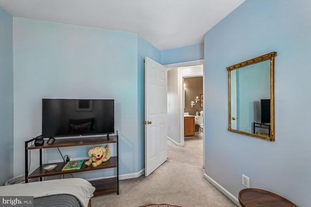 7025 MANAHOAC PL, Gainesville, VA 20155