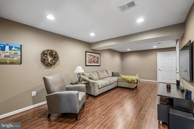 7025 MANAHOAC PL, Gainesville, VA 20155