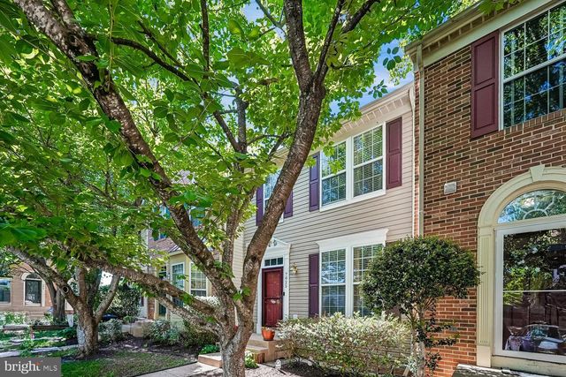 7025 MANAHOAC PL, Gainesville, VA 20155