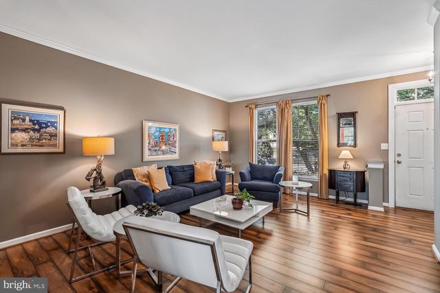 7025 MANAHOAC PL, Gainesville, VA 20155