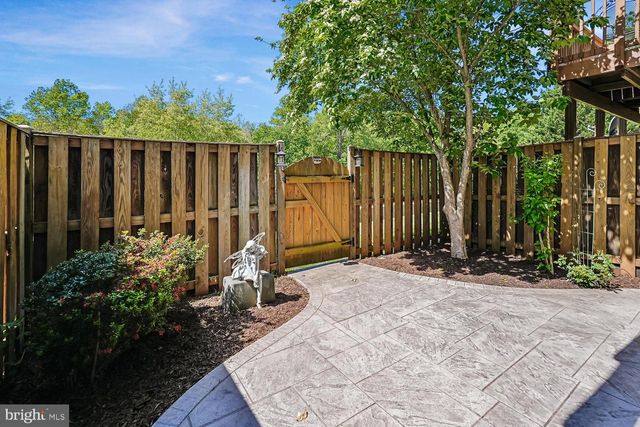 7025 MANAHOAC PL, Gainesville, VA 20155