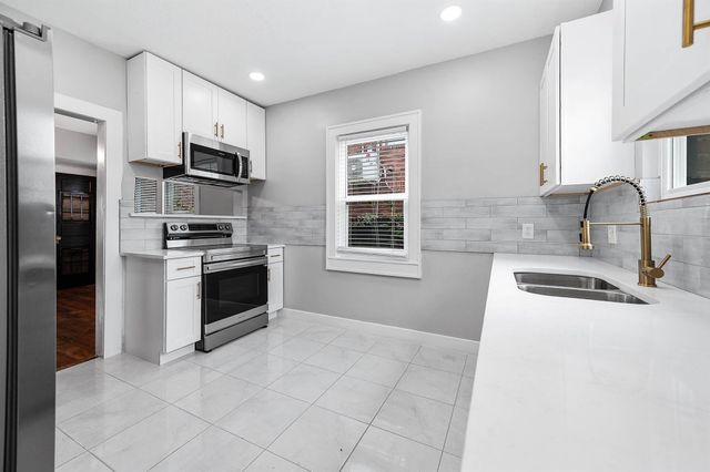 2511 Arbor Street, Houston, TX 77004