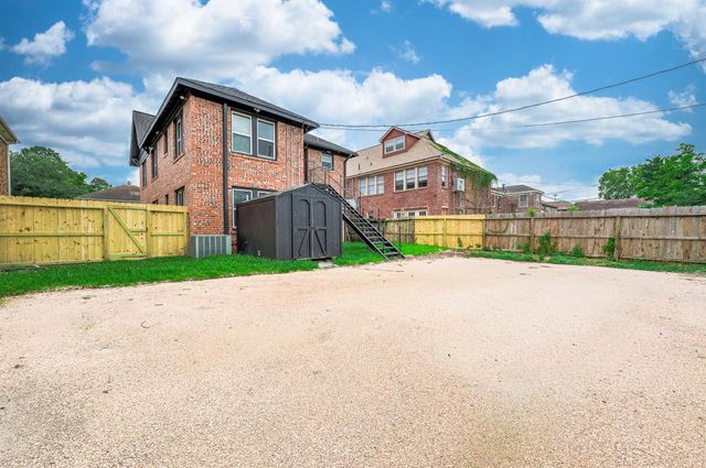 2511 Arbor Street, Houston, TX 77004