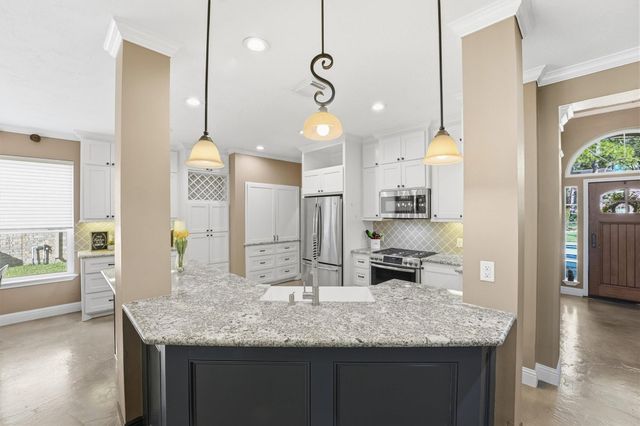 3011 Brook Shore Court, Houston, TX 77345