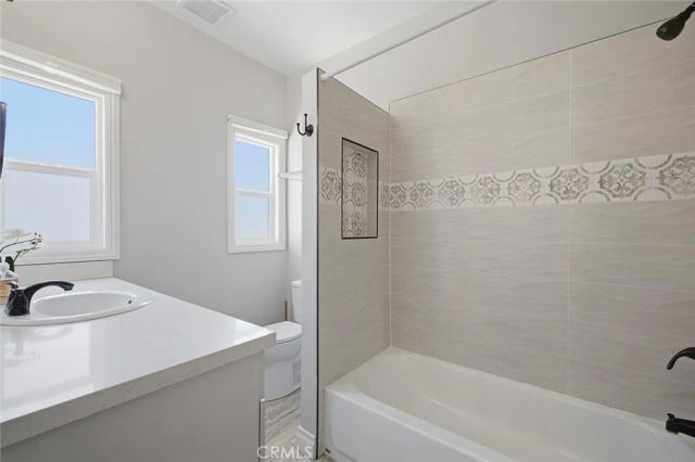 4167 Denker, Los Angeles, CA 90062