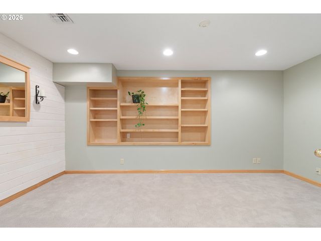 Monroe, Eugene, OR 97405